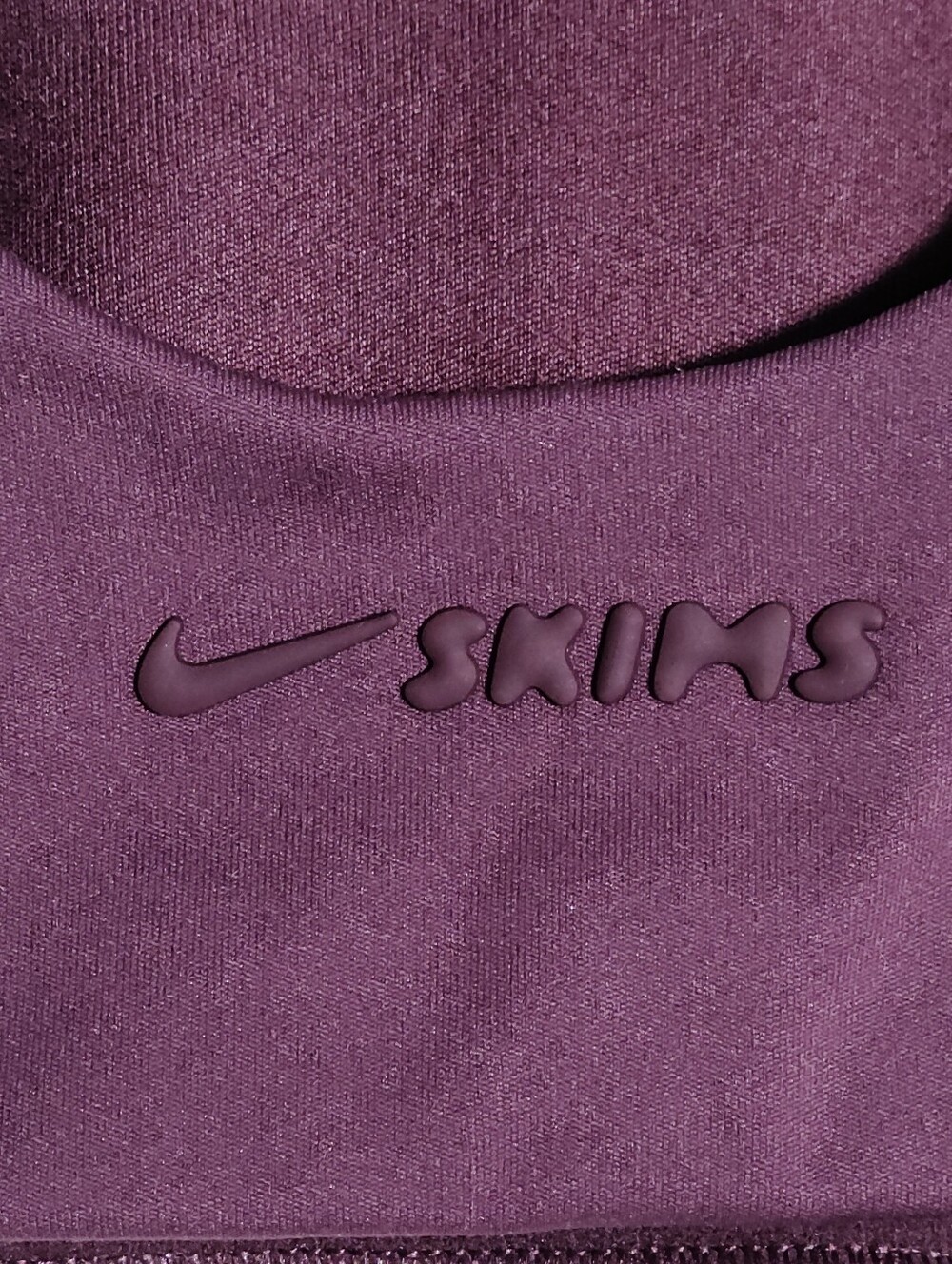 Nike SKIMS Matte Scoop Neck Bra Purple Currant Women XS NEW - Picture 3 of 6